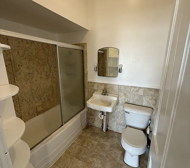 104 W Main St #5 — Photo 8