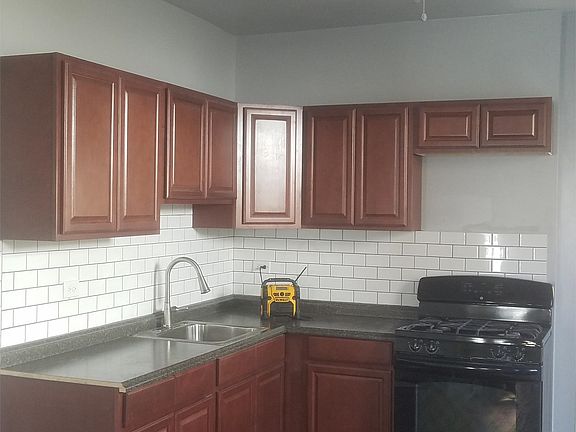 4th image of 3175 Weikel St