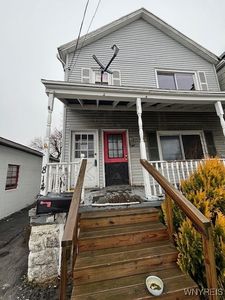 814 Elk St, Buffalo, NY, 14210