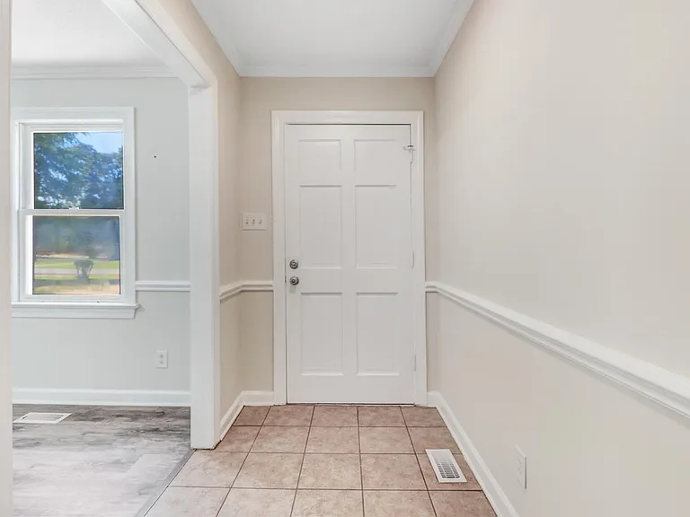302 Cedar Rd — Photo 9