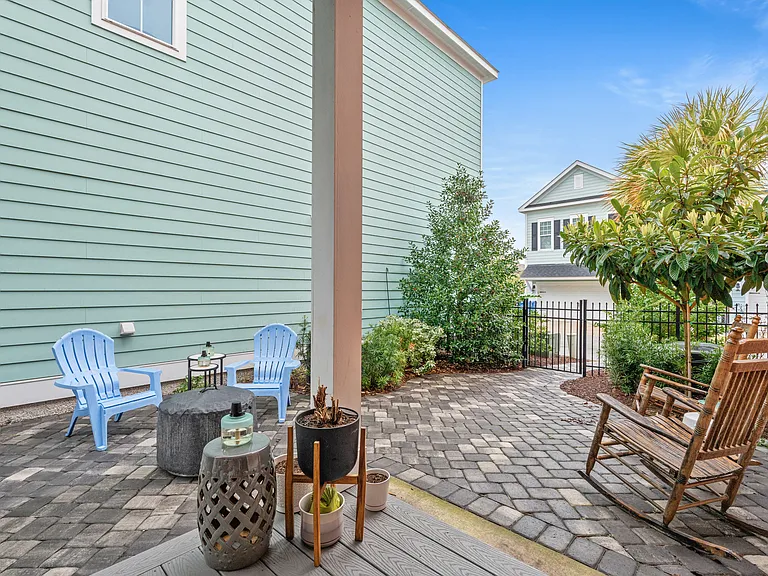 7809 Monarch Dr — Photo 18