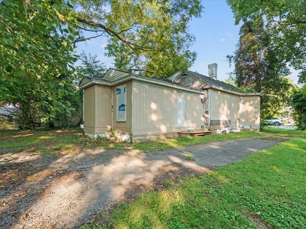 281 Houston Ave, Paris, KY 40361