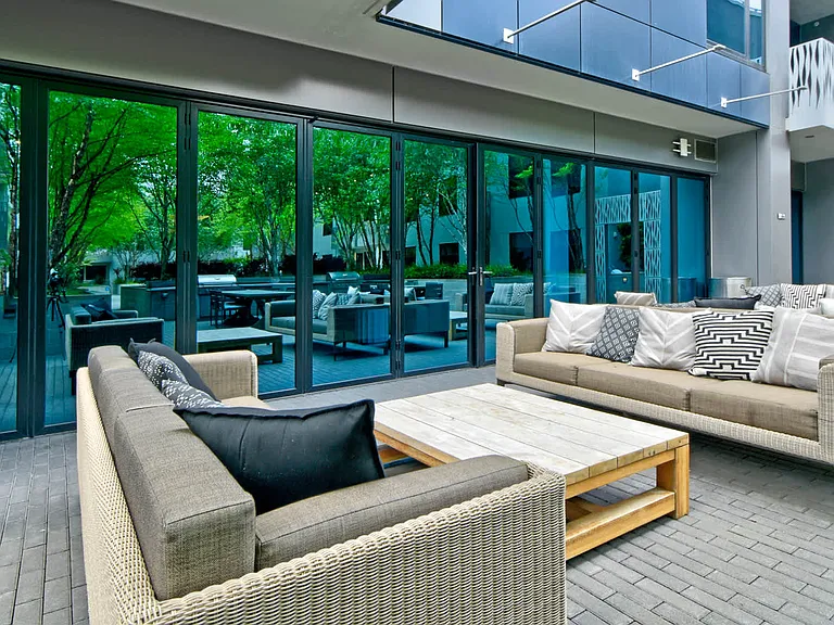 Courtyard Lounge