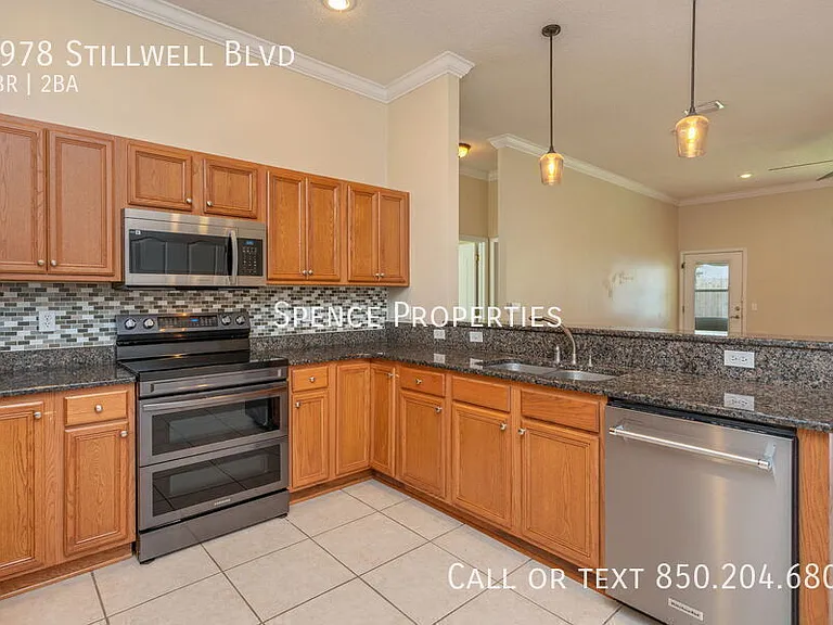 2978 Stillwell Blvd — Photo 4