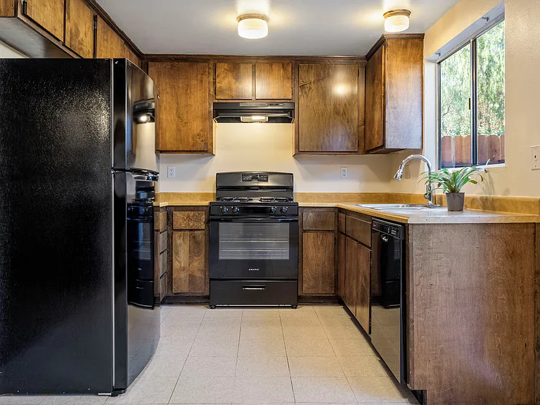 40381 Mayberry Ave — Photo 7