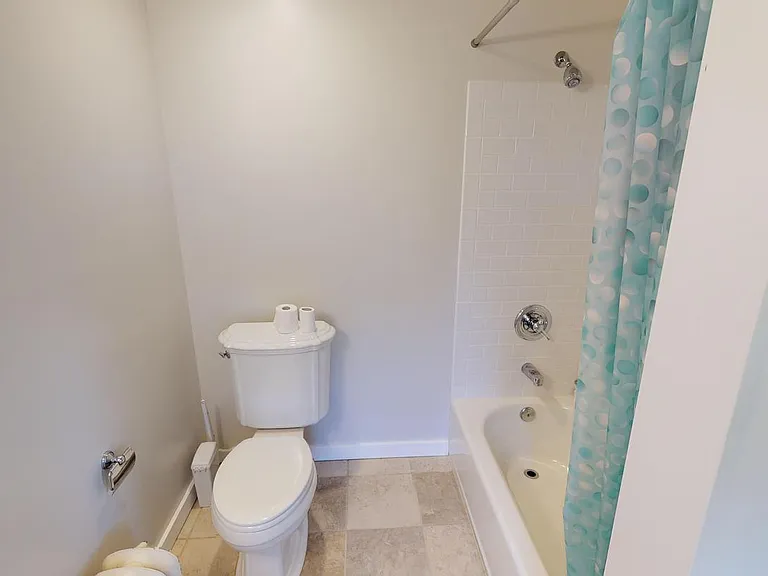2371 SW Montgomery Dr — Photo 21