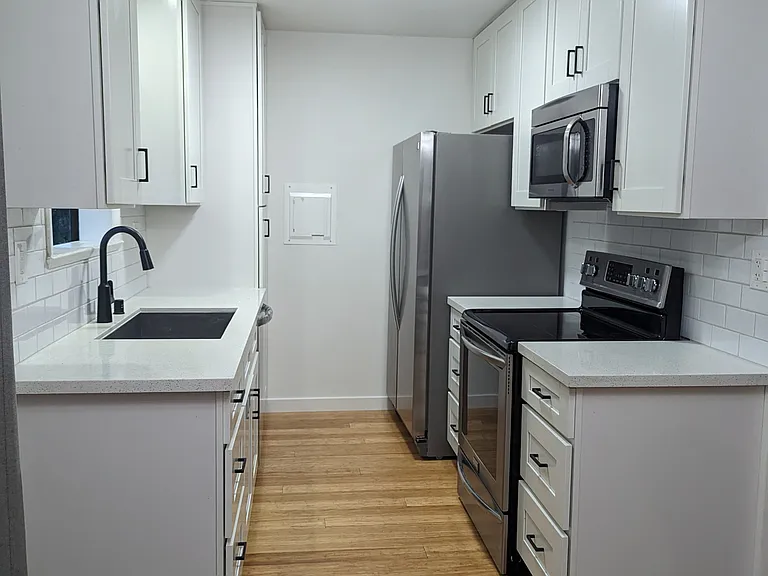 725 Coronado Ave #102 — Photo 4