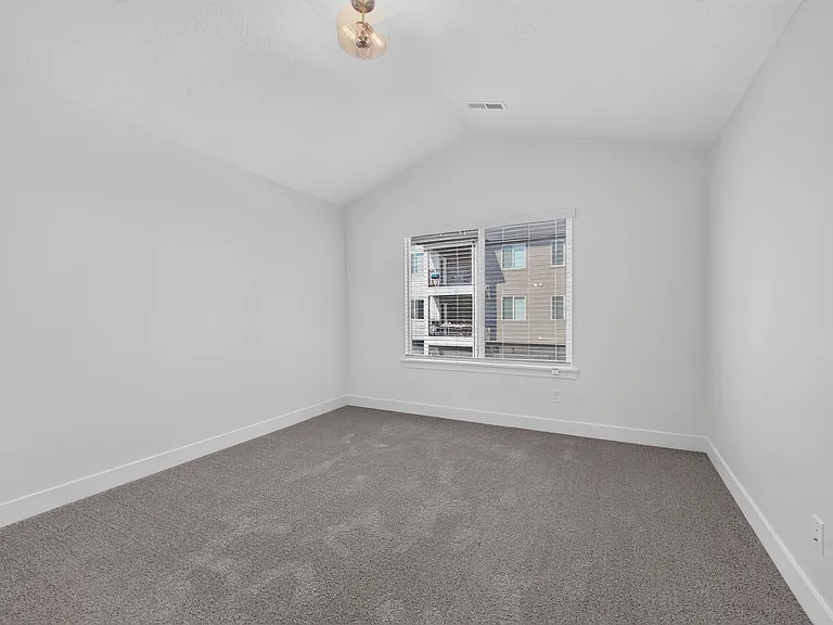 13728 S Devers Dr — Photo 20