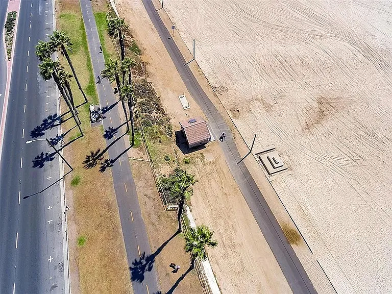 200 Pacific Coast Hwy #328 — Photo 24