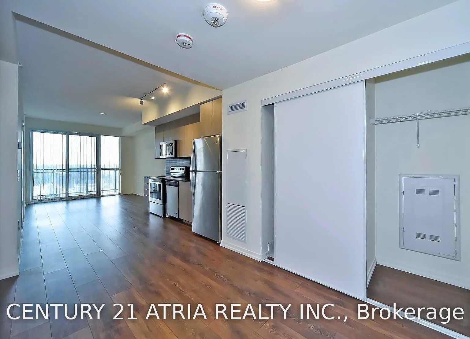 2 bed, $2,350 — Photo 4