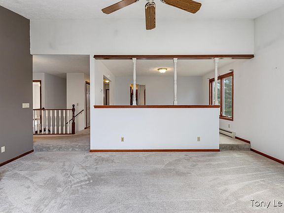 5th image of 9695 Shaw Creek Ct NE