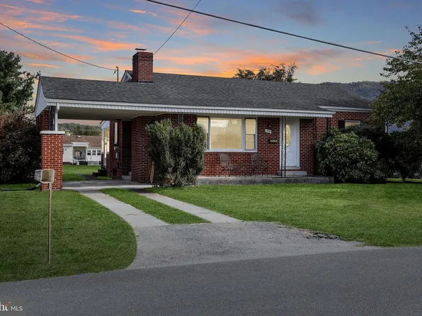 335 Royal Ave, Strasburg, VA 22657