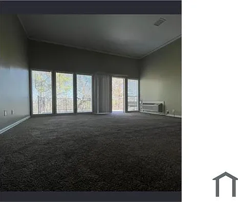5250 Aquarius Dr #5250 — Photo 11