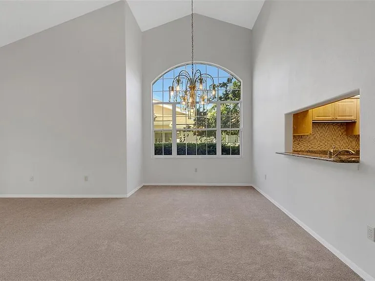 4044 Penshurst Park — Photo 15