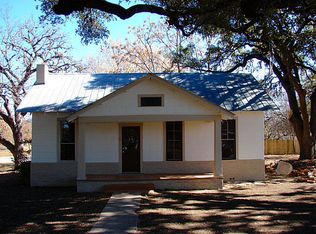 200 School St, Leakey, TX 78873