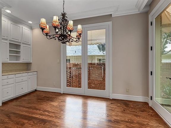 3rd image of 3707 Granada Ave