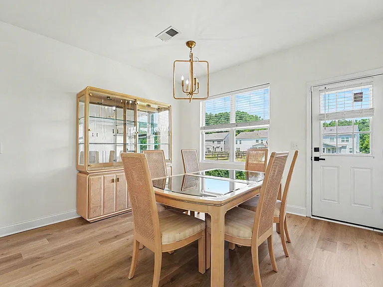 8312 Compton Acres Ln — Photo 7