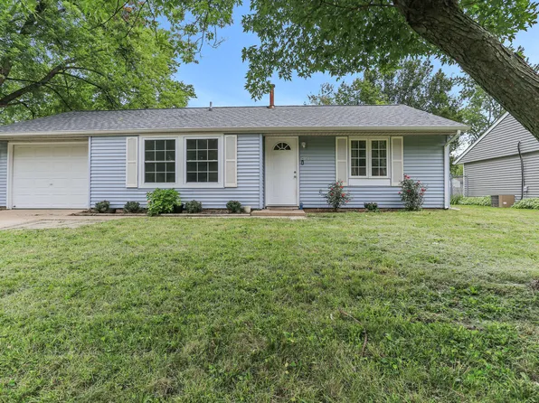 610 Goldenview Dr, Champaign, IL 61821