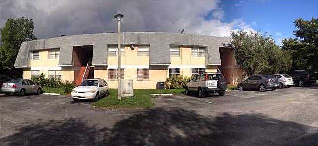1st image of 220 NW 107th Ave APT 205