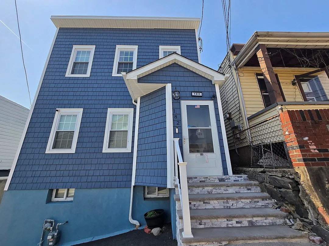 182 Cottage Ln photo 1