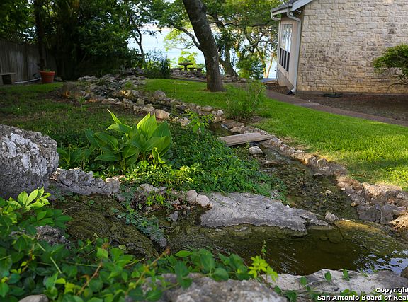 5th image of 323 Buckhaven Dr