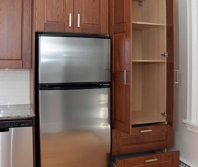 Kitchen (more storage)
