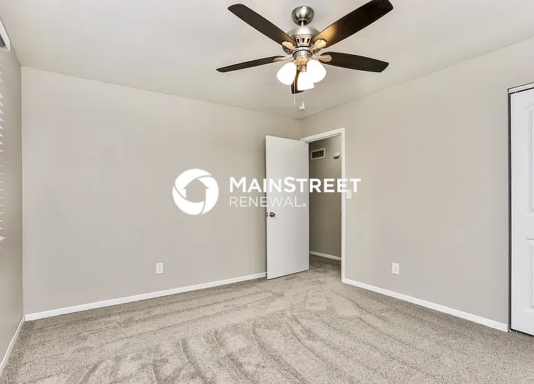 1700 Birch St — Photo 8