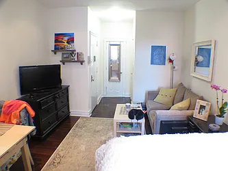 Rented by Glasser Realty LLC