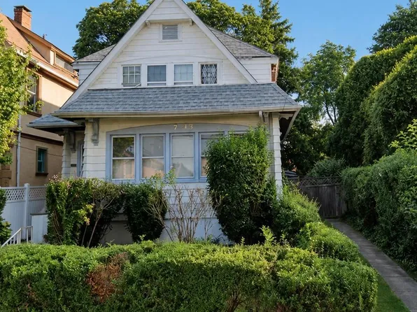 27-43 Humphrey Street, East Elmhurst, NY 11369