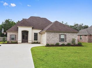 248 Fayedaye Dr, Madisonville, LA 70447