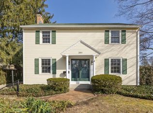 591 Central Ave, Holland, MI 49423