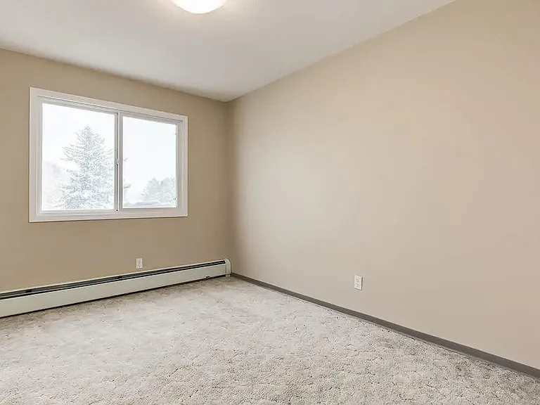 68 Cypress Way SE — Photo 8