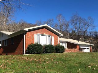 184 Rink Rd, Burnsville, NC 28714