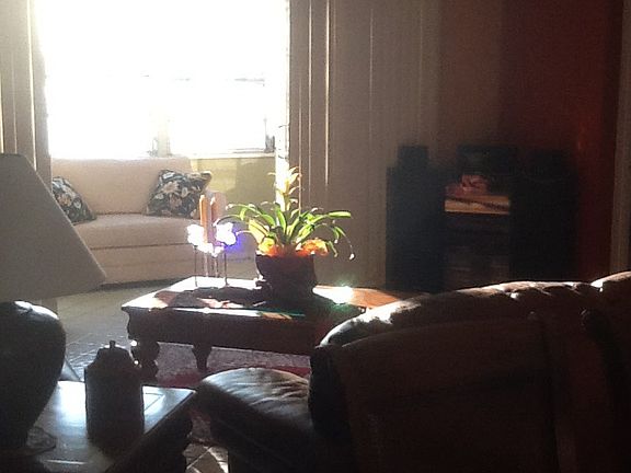 2nd image of 1591 NE Miami Gardens Dr APT 105