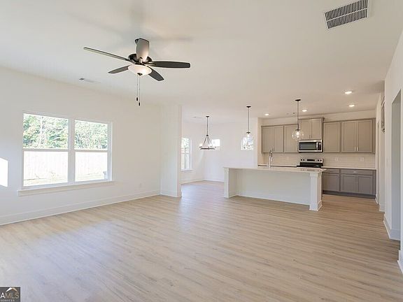 3rd image of 3041 Sea Aster Way