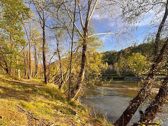 4th image of LOT-35R River Rapids Way