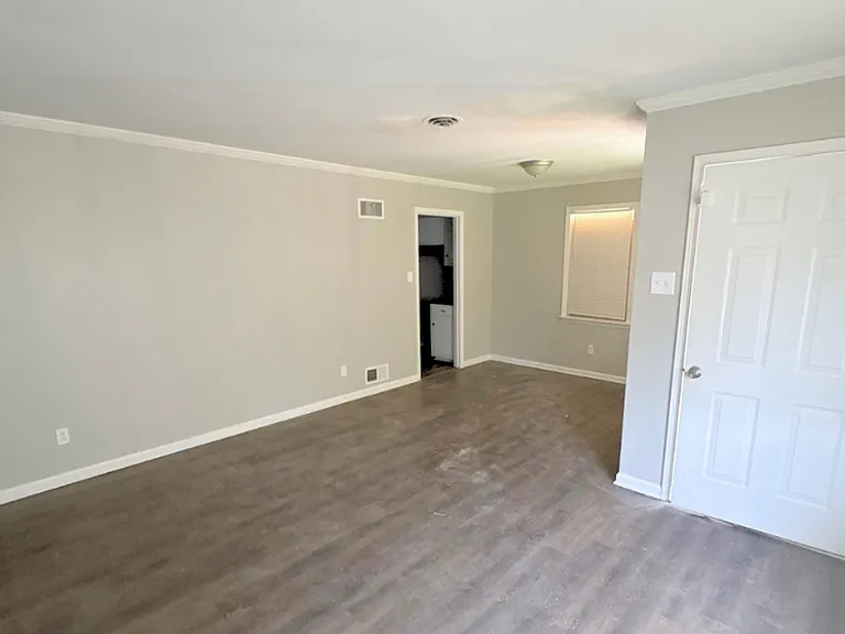 3120 Beauchamp Dr — Photo 4