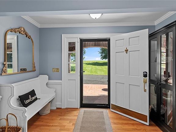 4th image of 533 Crossingham Rd