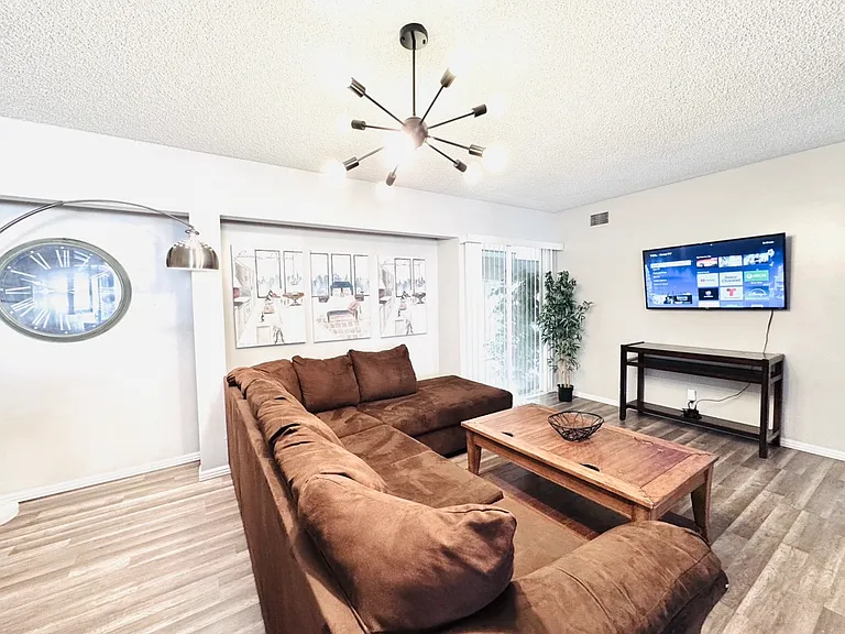 S William Miller Dr — Photo 28