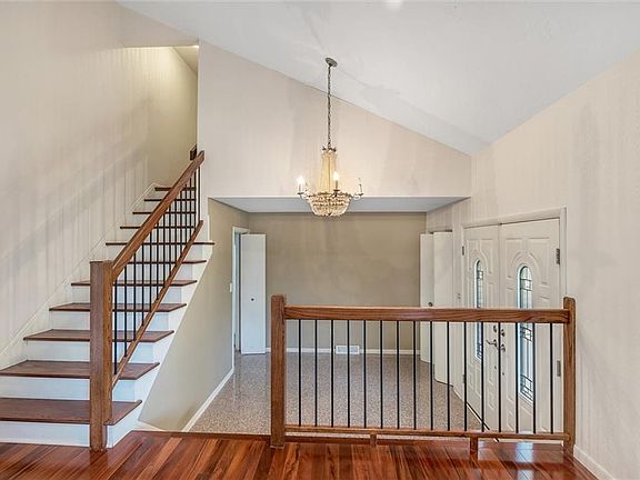 5th image of 5546 Harleston Dr