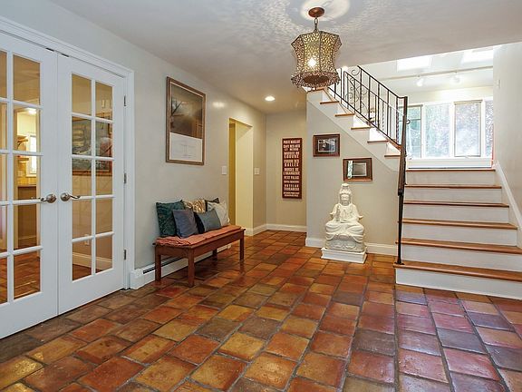 2nd image of 2306 William Ct