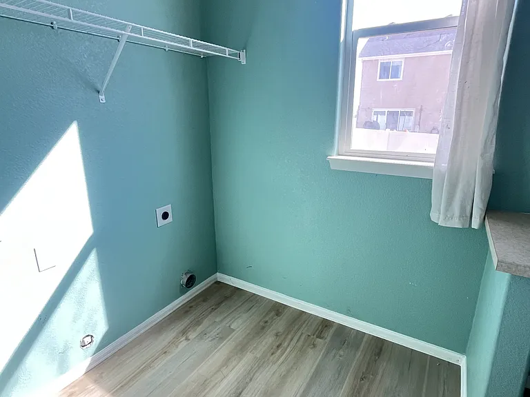 814 Mount Sneffels Ave — Photo 8