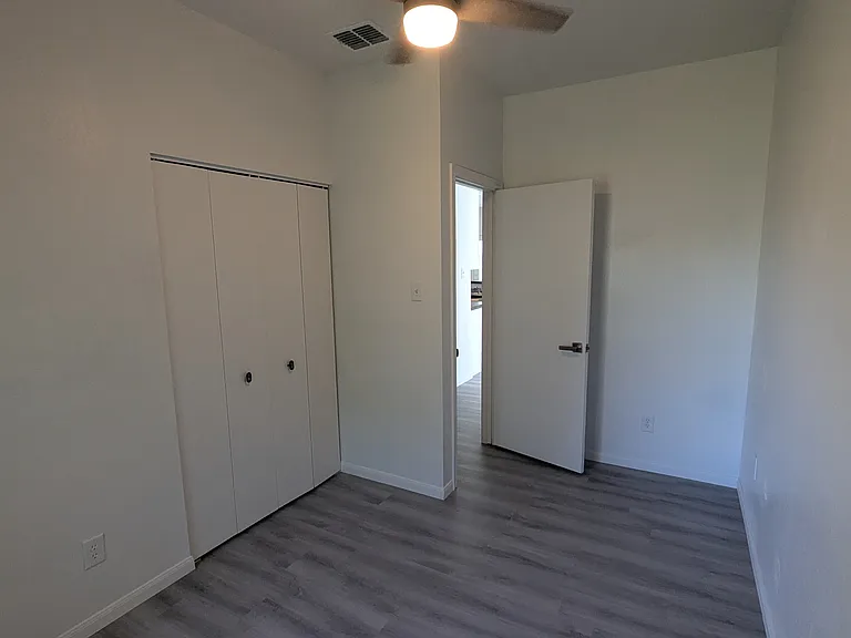 116 Bellair Dr — Photo 24