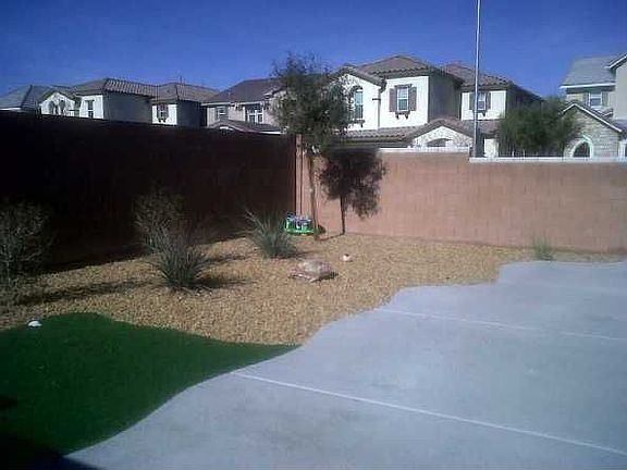 2nd image of 6057 Sierra Lakes St