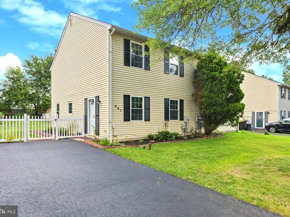 447 Indian Crest Dr, Harleysville, PA 19438