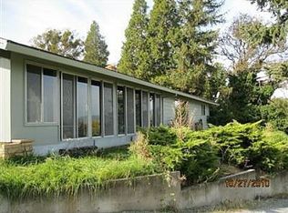 1117 Vawter Rd, Medford, OR 97501