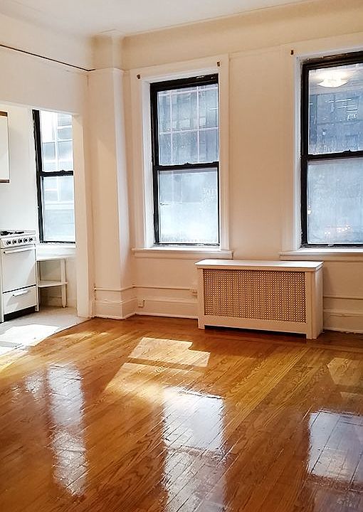 1st image of 155 E 52nd St APT 2B
