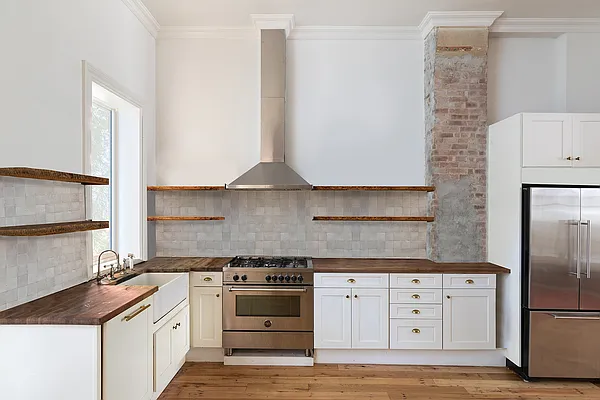 Sold by Compass | media 3