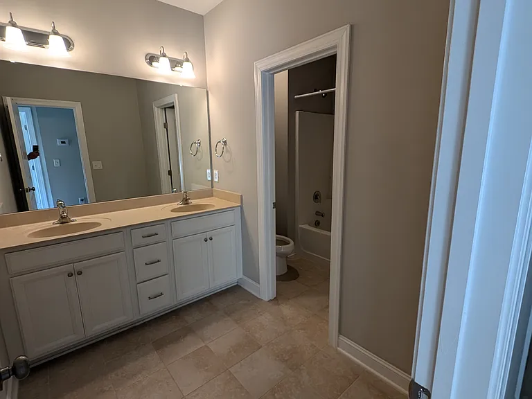 109 Secret Grove Ln — Photo 3
