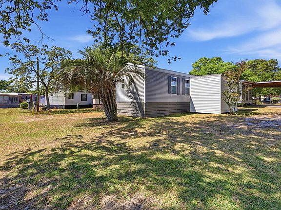 4th image of 87 Beacon Ct.